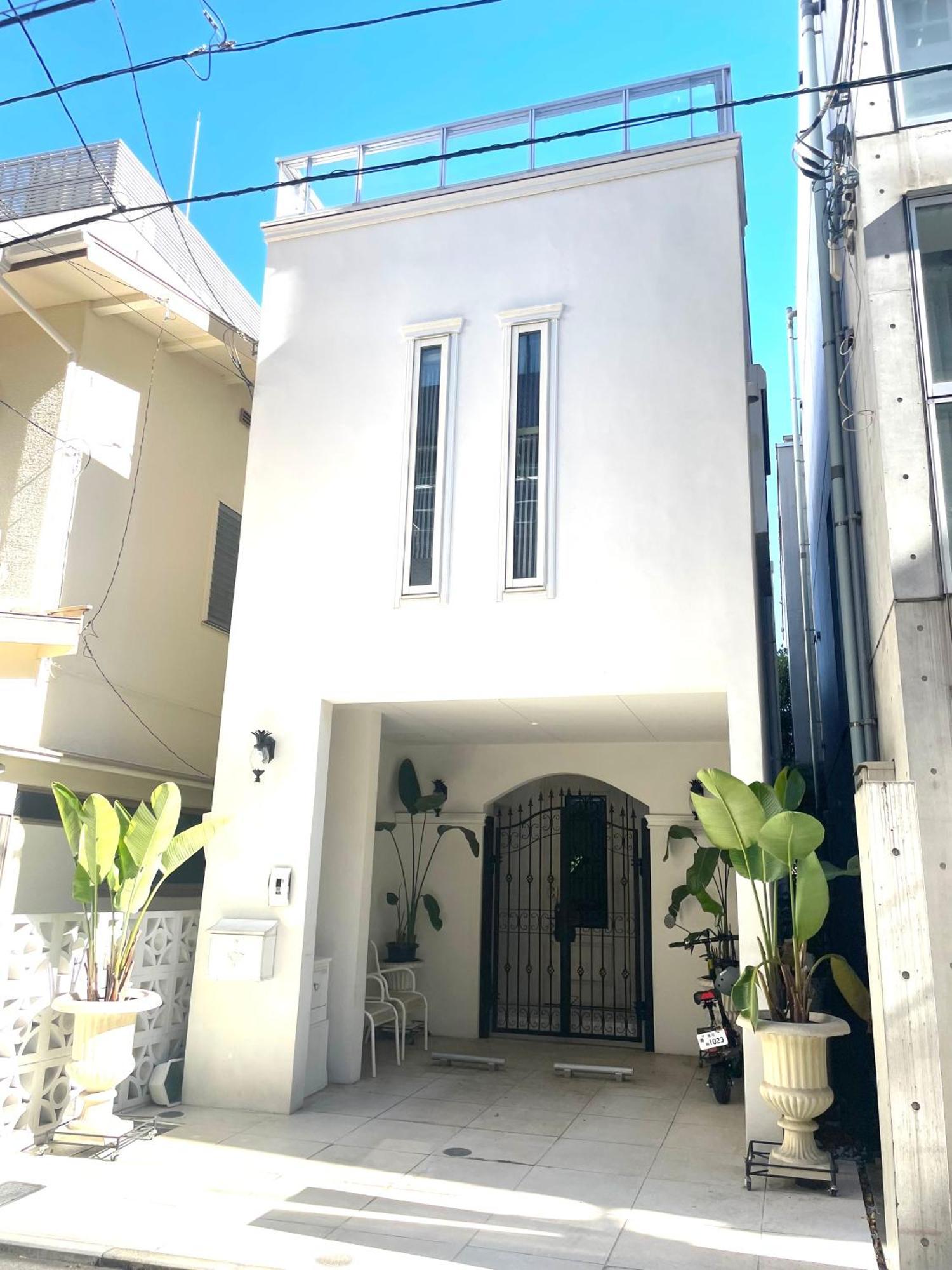 Small Villa Tokyo: Shibuya-Adjacent Pet-Friendly House, Tokyo